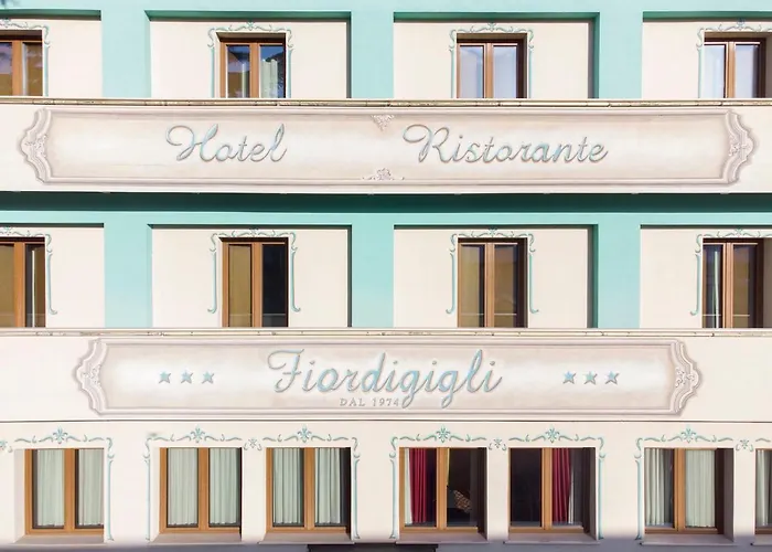 Hotel Fiordigigli LʼAquila